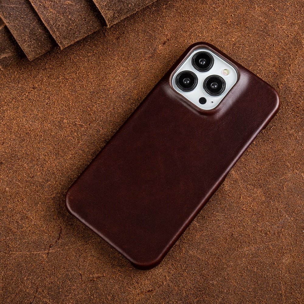 WAXEDHIDE – Premium Genuine Leather MagSafe iPhone Case with Oil-Wax Coating