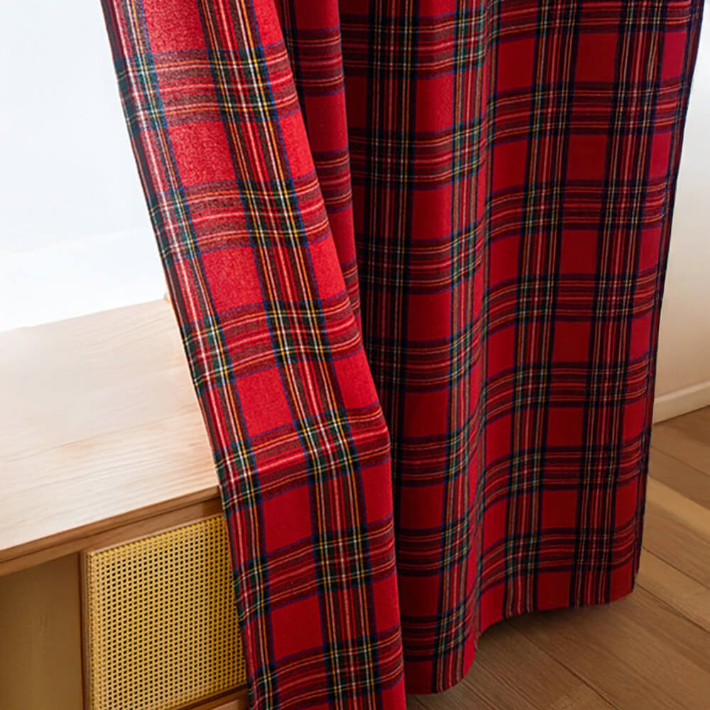 HEARTHVIEW – Classic check curtains for winter comfort