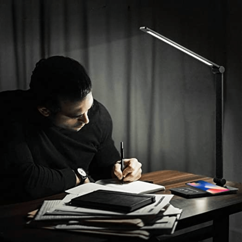 ARCALITE – LED desk lamp with wireless charging and adjustable brightness