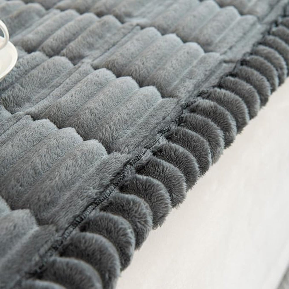 FLANNEL LUXURY – Sofa cover with plush comfort and elegance