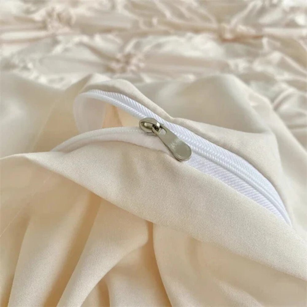 DREAMFRILL – Elegant Ruffle Duvet Cover Set with Floral Pattern