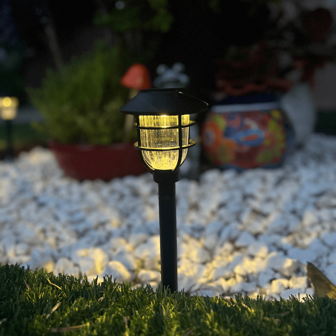 SUNTRAIL – Solar-powered LED garden path lights for safe outdoor lighting