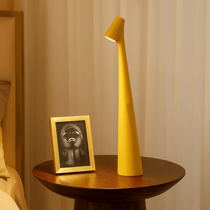 Metal table lamp - Rechargeable & stylish for indoors & outdoors