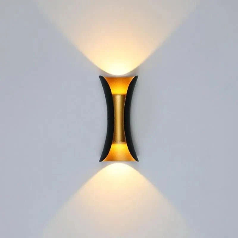Orr Curved Outdoor LED Light - Weatherproof wall light with IP65 protection
