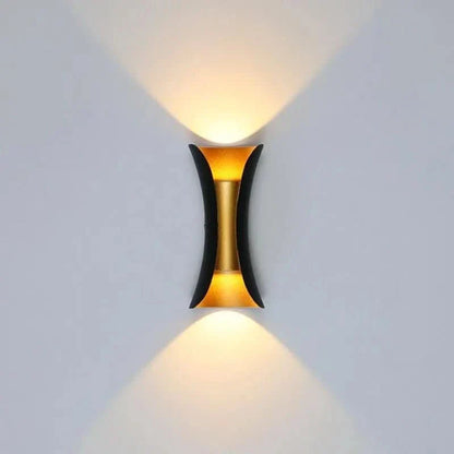 Orr Curved Outdoor LED Light - Weatherproof wall light with IP65 protection