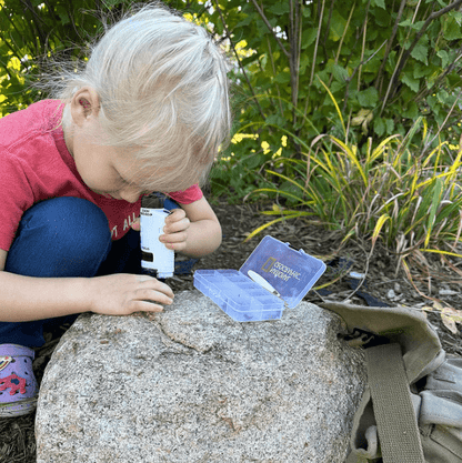 ExplorerLens - Portable microscope for young explorers