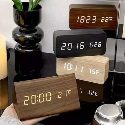 TimberGlow LED alarm clock - Digital & stylish in natural wood design