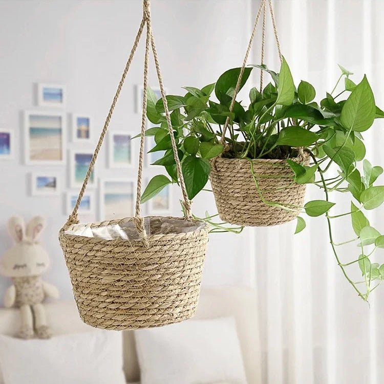 BLOOMKNOT – Rustic Hand-Knotted Macrame Plant Hanger Made of Cord for Orchids and Houseplants