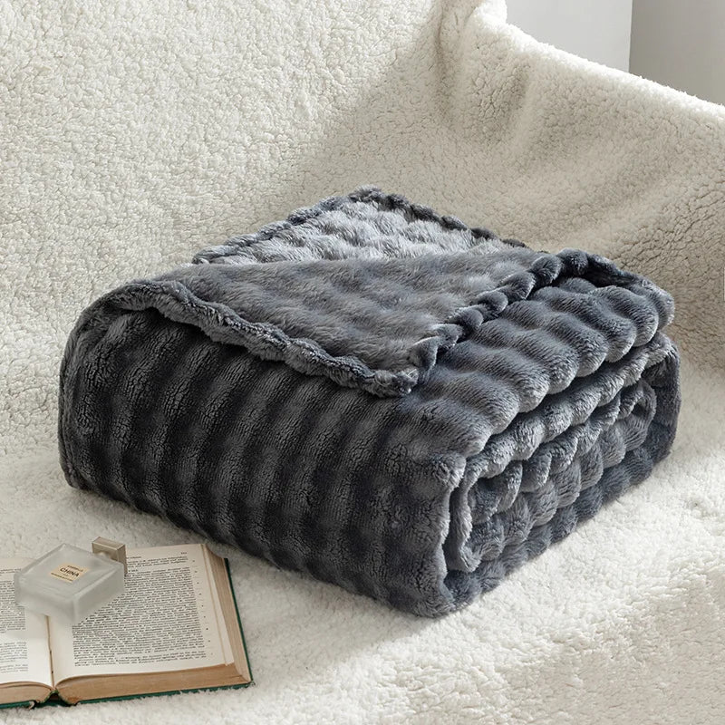 SOFTDIM – Cozy 3D Bubble Plush Blanket for All Seasons