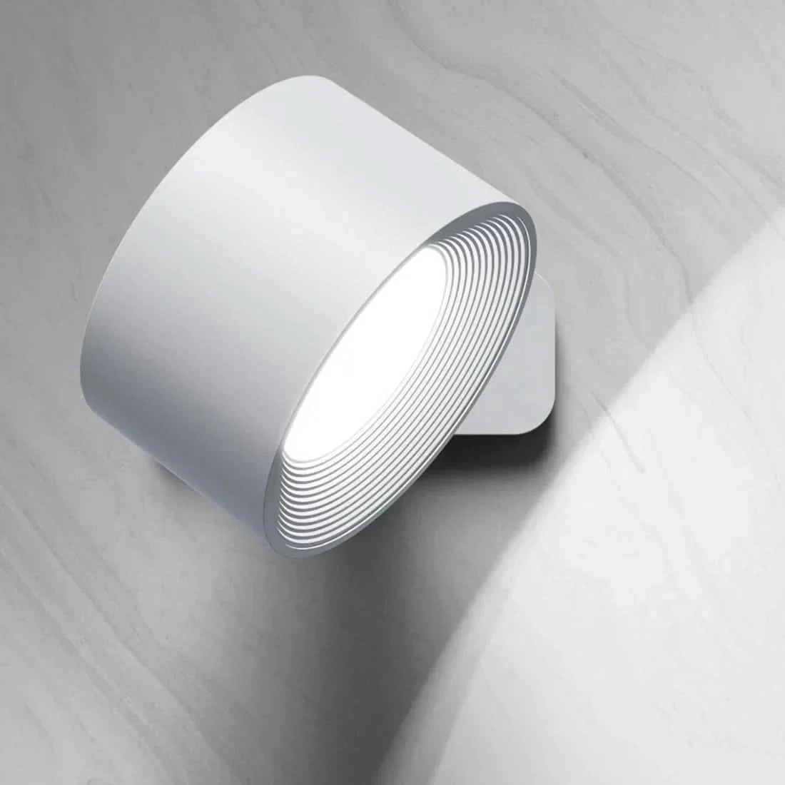 360° Wall Lamp - Wireless, USB rechargeable & 3 brightness levels for flexible lighting