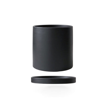 PLANTIVA – Elegant flowerpot made of ceramic with saucer
