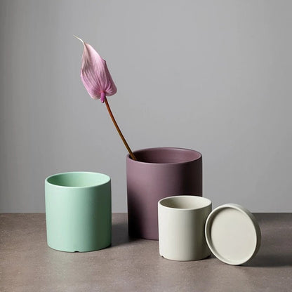 PLANTIVA – Elegant flowerpot made of ceramic with saucer