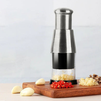 EASYMINCE – Compact Garlic Chopper with Durable Metal Blades