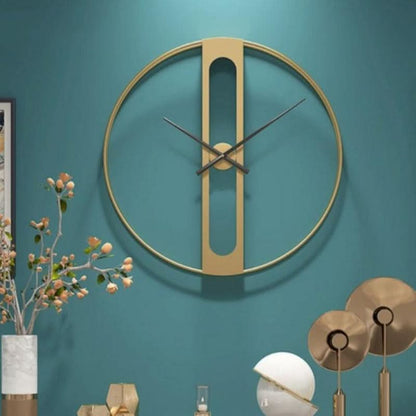 FOCALPOINT – 50cm Gold & Black Metal Wall Clock as Eye-Catcher