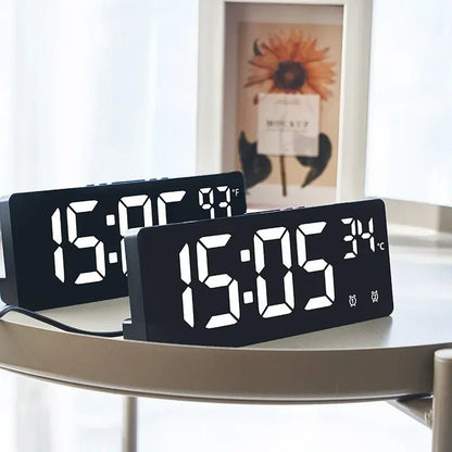 SMARTVOX – Digital alarm clock with voice control & dual alarm