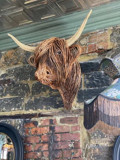 BOVINEART – Elegant cow wall sculpture in country house style