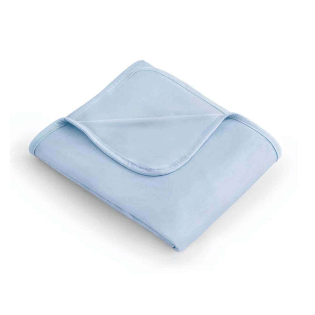 COOLVIA – Breathable Cooling Blanket for Comfort in Every Season