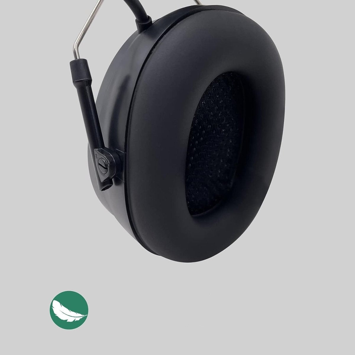 SAFE COMM – DAB+/FM Radio & Hands-Free Communication