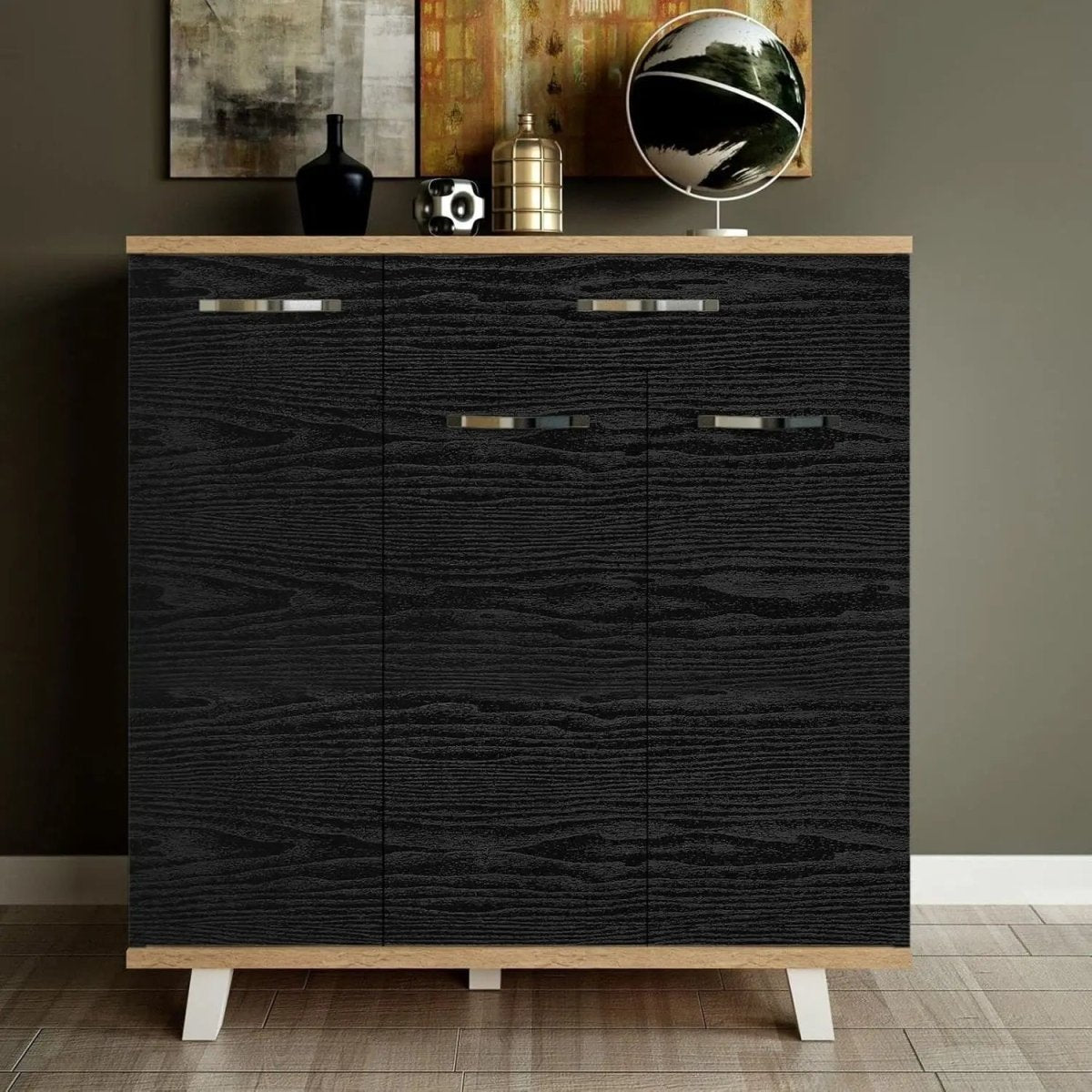 URBANDESIGN – Black peel-and-stick wallpaper in wood look for modern interior upgrades
