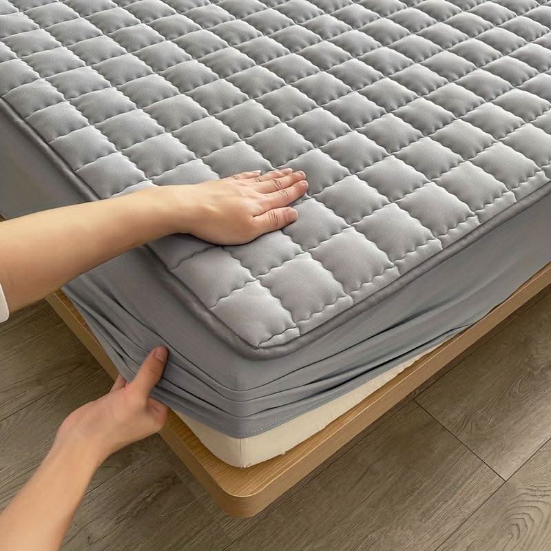 DreamPad Mattress Cover – Hygienic Protection & Comfort