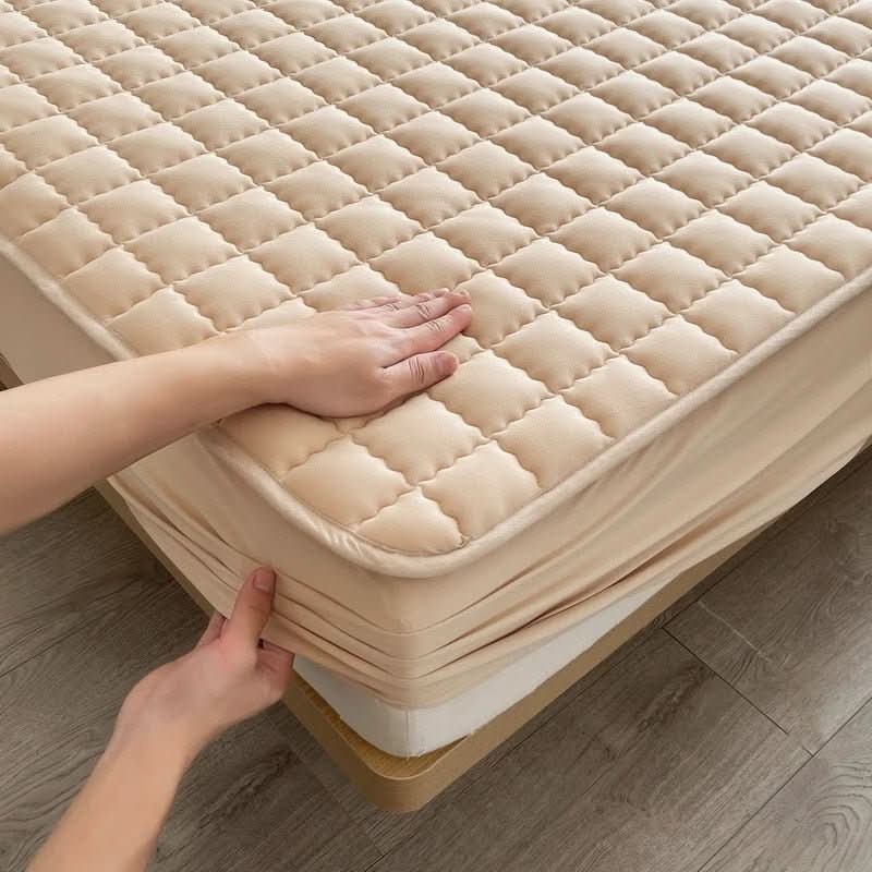 DreamPad Mattress Cover – Hygienic Protection & Comfort