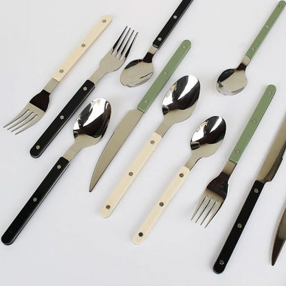 ETERNIFORCE – 4-Piece Stainless Steel Flatware Set with Engraved Design