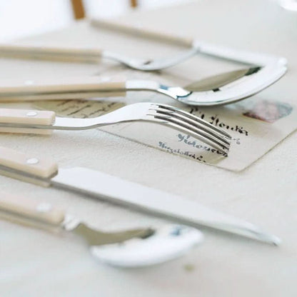 ETERNIFORCE – 4-Piece Stainless Steel Flatware Set with Engraved Design