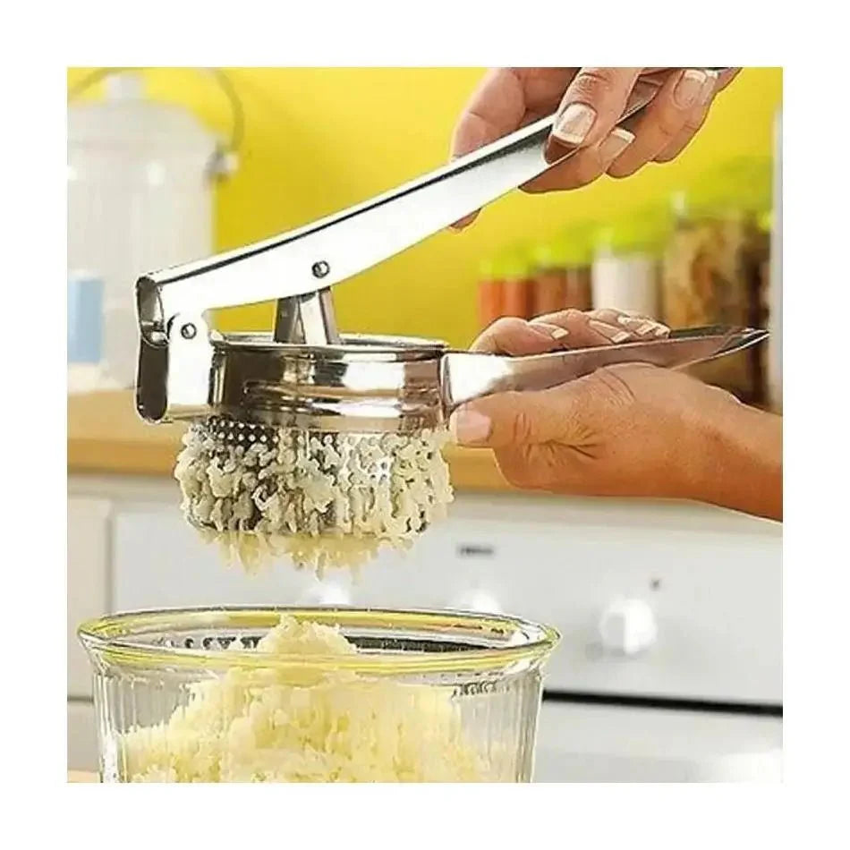 SQUEEZOR – 3-in-1 stainless steel potato press for fruit & vegetables