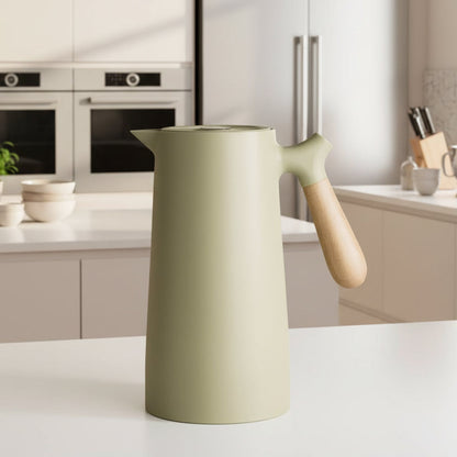 VetroLux – Elegant double-walled glass carafe with wooden handle for hot and cold drinks
