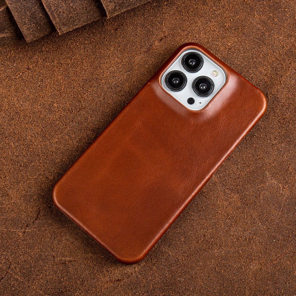 WAXEDHIDE – Premium Genuine Leather MagSafe iPhone Case with Oil-Wax Coating