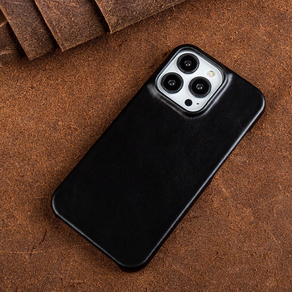 WAXEDHIDE – Premium Genuine Leather MagSafe iPhone Case with Oil-Wax Coating