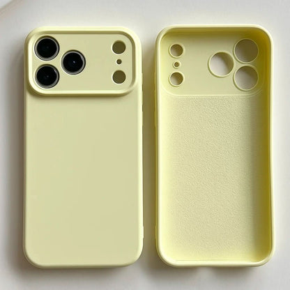 SLEEKSHIELD – Slim, shockproof silicone case with soft-touch grip