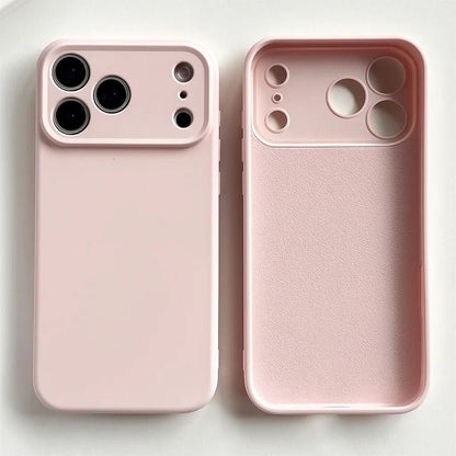 SLEEKSHIELD – Slim, shockproof silicone case with soft-touch grip