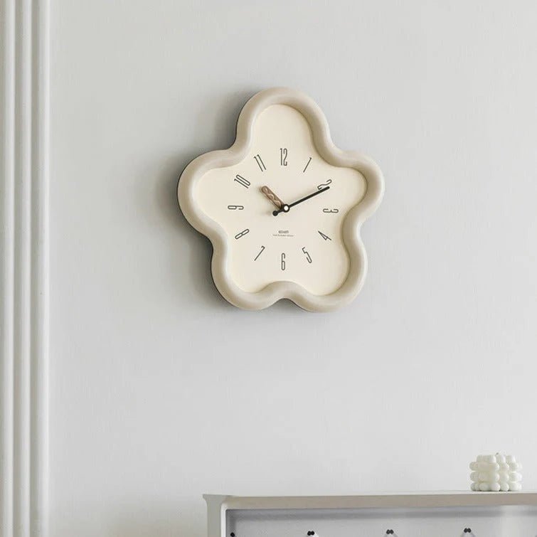 FLORAPULSE – 3D Flower Pendulum Wall Clock with Silent Movement