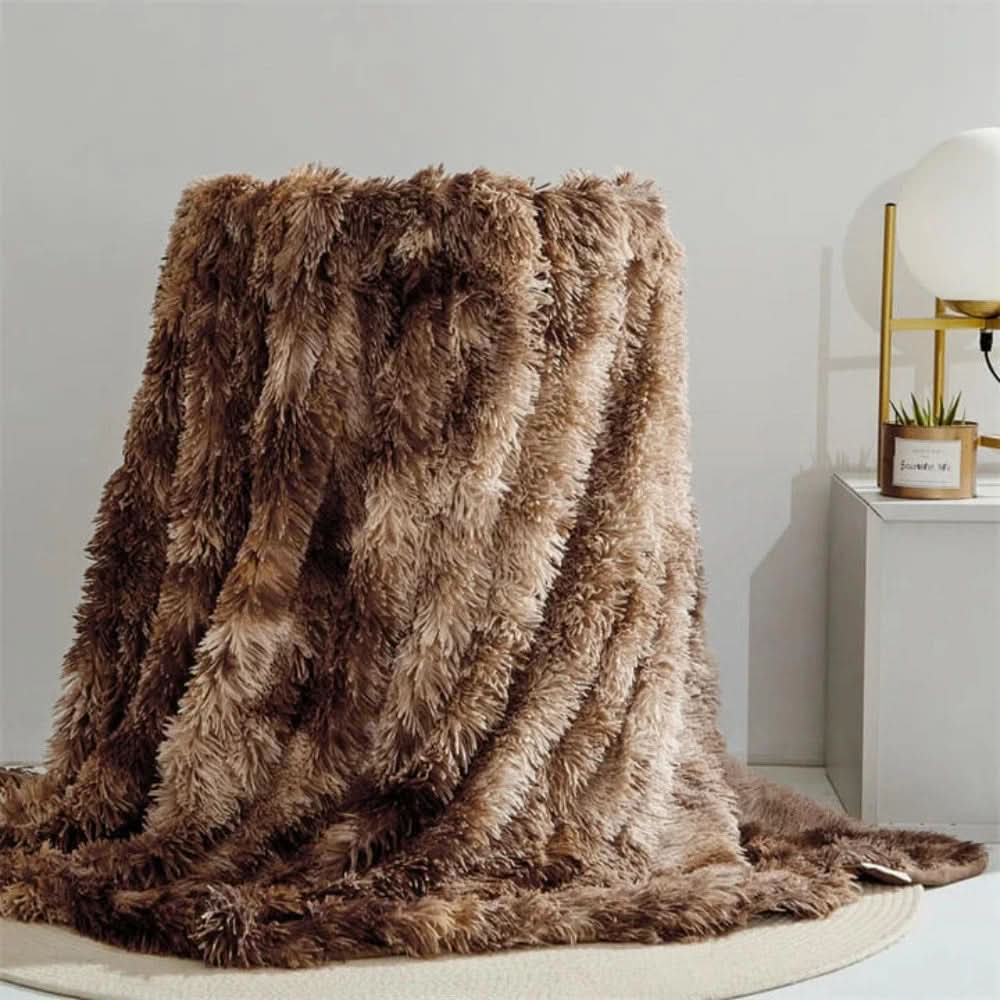 SILKFURIA – Soft artificial fur blanket with velvet-like warmth