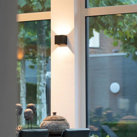 LUMICUBE – Modern LED Wall Light for Living and Work Spaces
