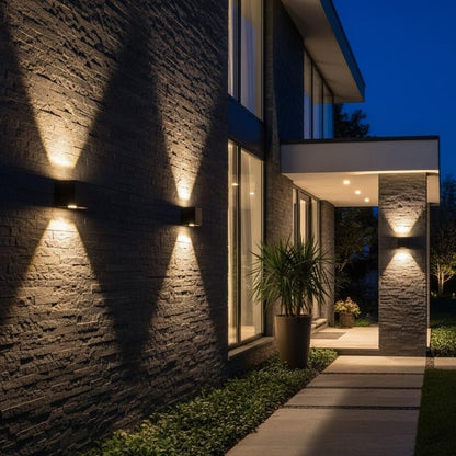 LUMICUBE – Modern LED Wall Light for Living and Work Spaces