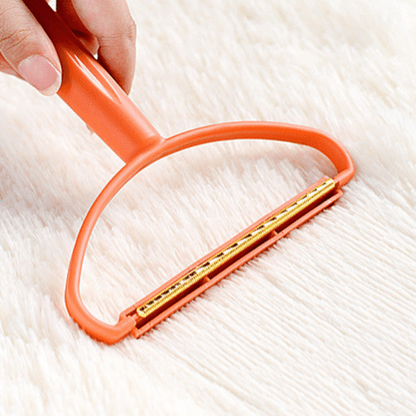 FlufenFree Cleaner - Animal hair & lint remover for clothing & furniture