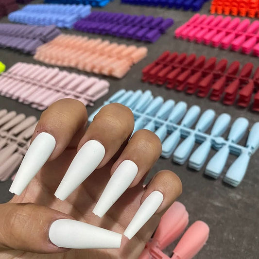 ChicNails Matte Press-On Nails - Elegant artificial nails in 13 colours