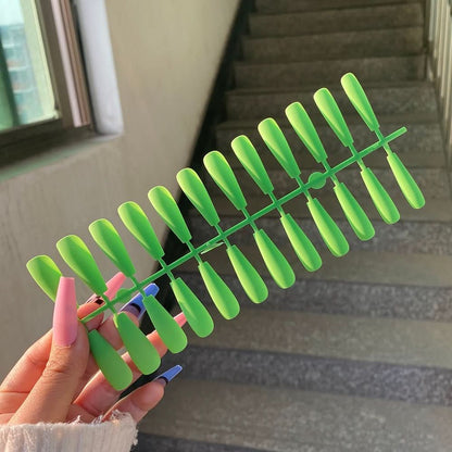 ChicNails Matte Press-On Nails - Elegant artificial nails in 13 colours