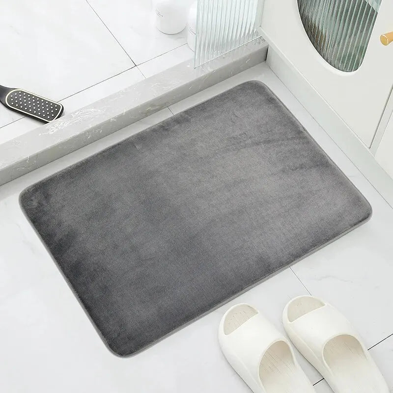 WOHLTRITT – Memory Foam Bath Mat with Anti-Slip Function