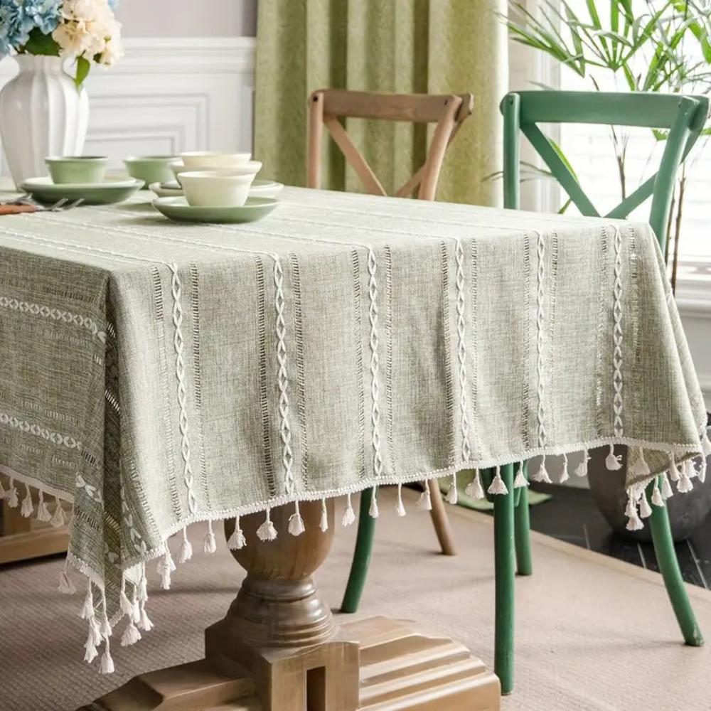 TABLELUXE – Tablecloth made of cotton and linen for an elegant look