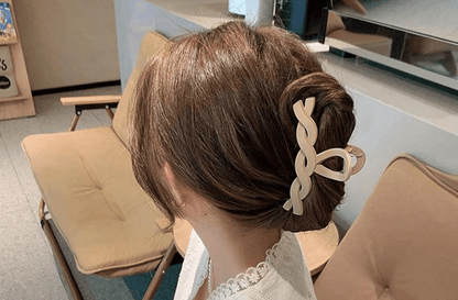 CLIPGLAM - Elegant hair clip with strong hold for every hair type