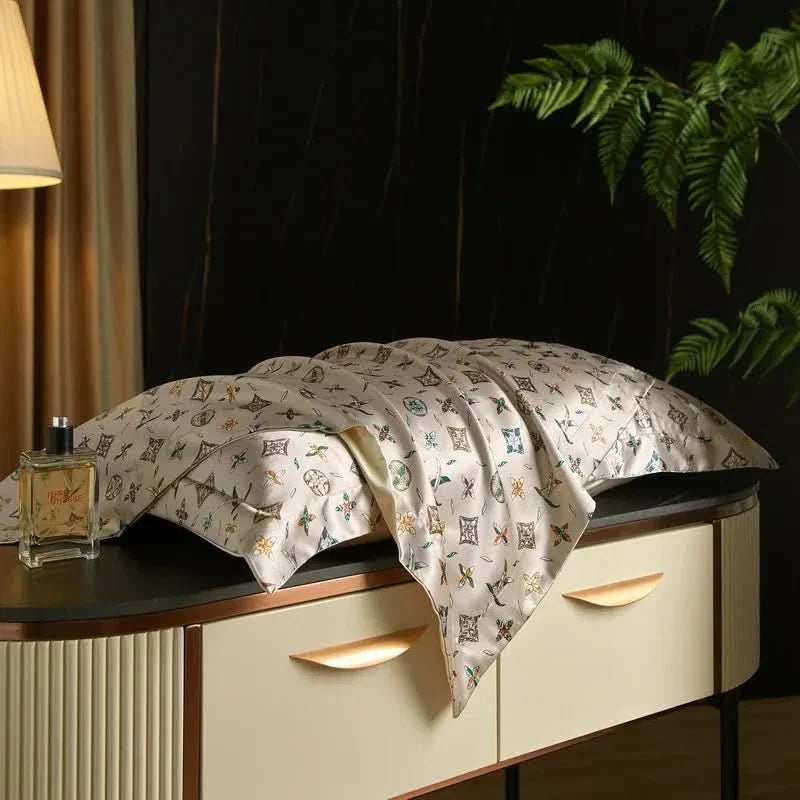 Aurasilk – Mulberry Silk Pillowcase for Luxurious Sleep