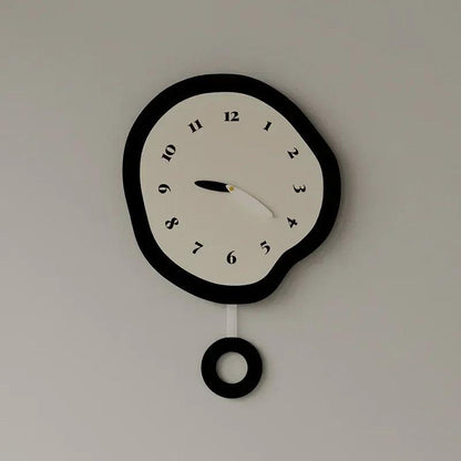 FREEFORM – Irregular Wall Clock with Silent Movement