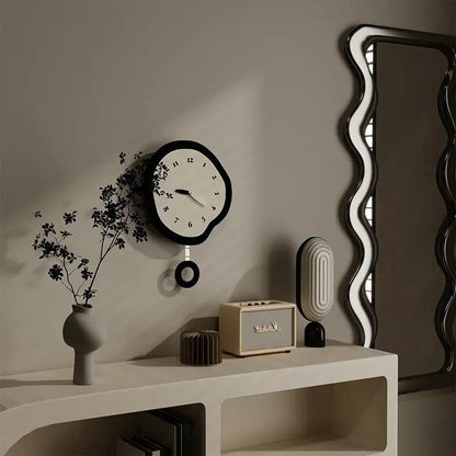 FREEFORM – Irregular Wall Clock with Silent Movement