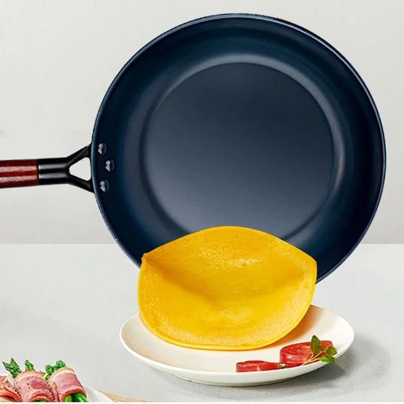 HearthForge cast iron pan | Robust non-stick frying pan | Even heat distribution | Healthy & durable cookware