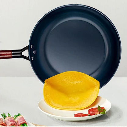 HearthForge cast iron pan | Robust non-stick frying pan | Even heat distribution | Healthy & durable cookware