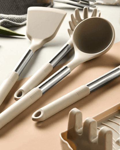 UTENSIVIA – Heat-resistant 11-piece kitchen tool set with wood handle look