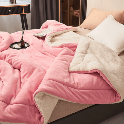 CozyLuxe – Luxurious Fleece Blanket for Comfort & Warmth
